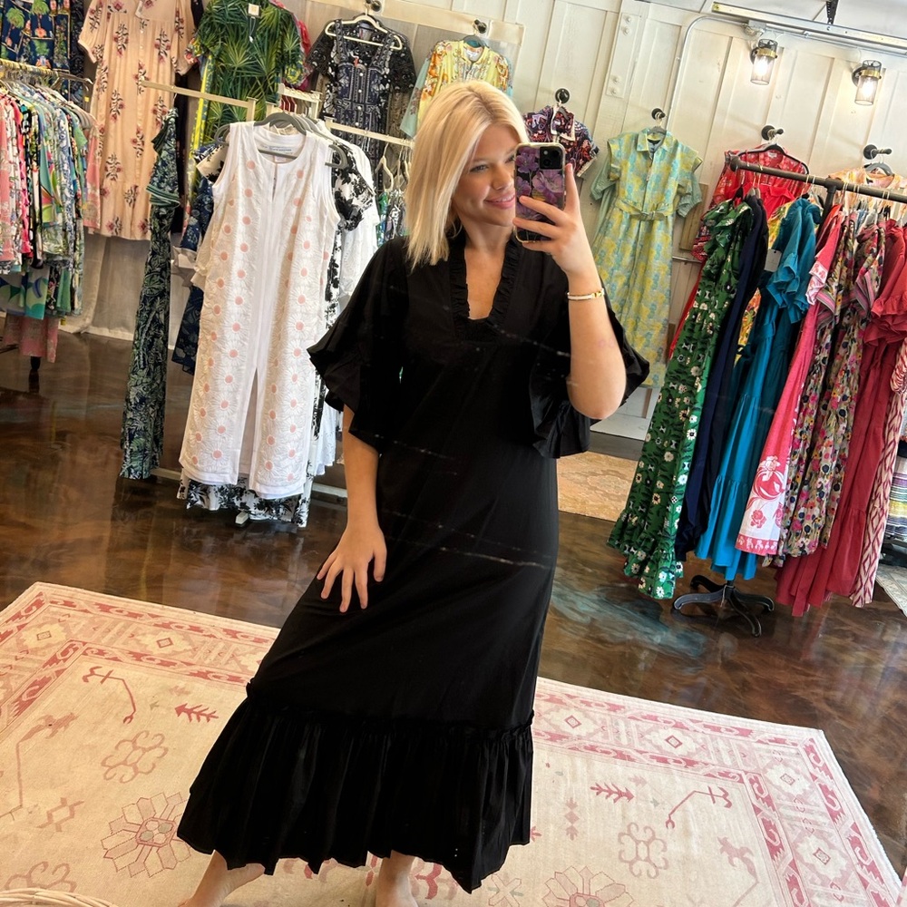 FITZROY&WILLA- Elegant Black Dress